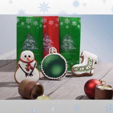 Набор пряников «Снеговик, елочная игрушка и рождественский носок»