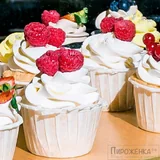 Капкейки «Одинокая малинка»